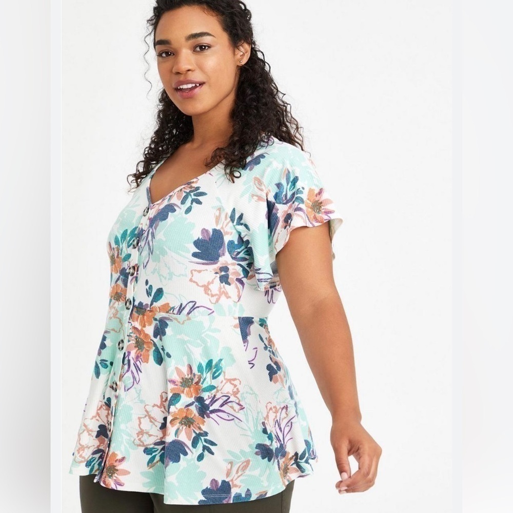 Torrid Womens Plus Size Button Front Peplum Top Floral White Sz 3X